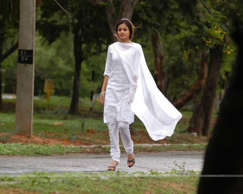 bollywood, x, brunettes, sneha, hd, art, indians, entertainment, ullal, 720P, women