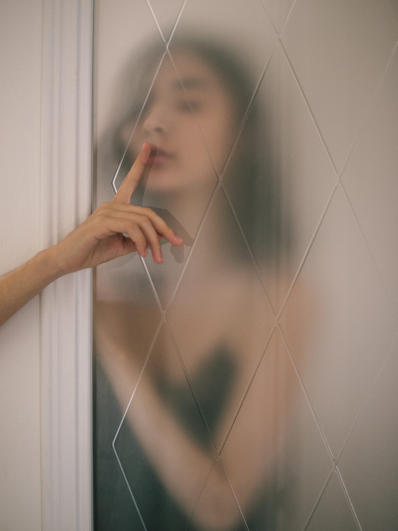 handrail, hair, human, finger, tile, elevator, woman, adult, leisure activities, human hand, indoors, girl, silence, reflection, one person, face, mirror