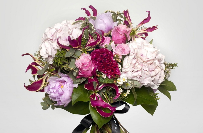 plant, summer, pink, fragility, arrangement, springtime, celebration, flowers, decor, bouquet, wedding, vase, flowering plant, bunch of flowers, roses