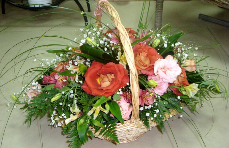 decor, red, love, gift, alstroemeria, greens, flower arrangement, bunch of flowers, vase, bouquet, freshness, pink Color, elegance, rose, leaf, backgrounds