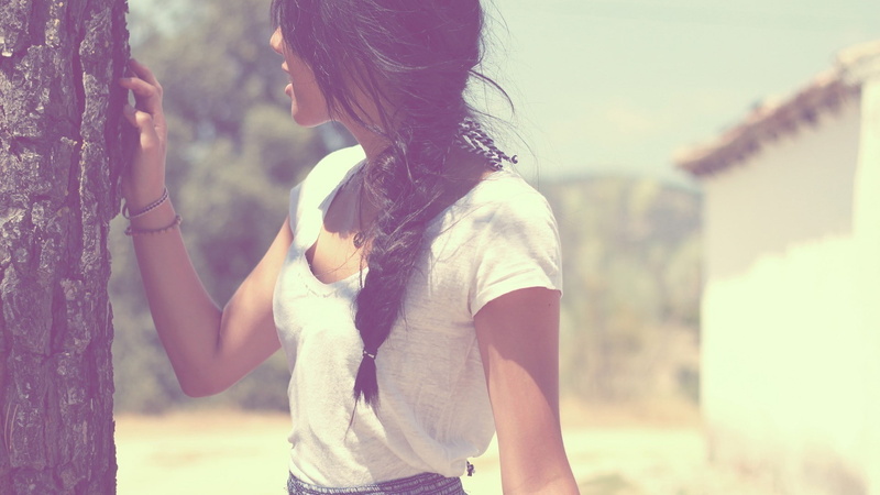 diffused, T-shirt, women, leisure activity, adult, outdoors, casual clothing, sunlight, brunette, standing, human arm, lifestyles, arms raised, young women
