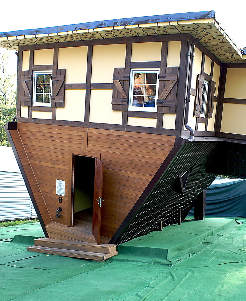 no people, upside-down house, house, the roof of the, entrance, 2K, outdoors, cottage, day, building, water, daytime, inverted house, white, half-timbered construction