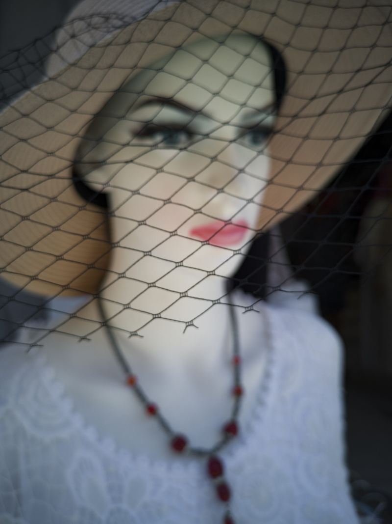5K, young adult, young, model, obscured face, adult, body part, hairstyle, human face, lifestyles, leisure activity, attractive, women, woman, human body part