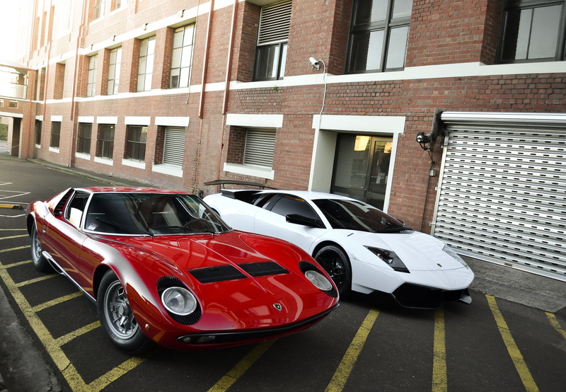 lp670-4 sv, front view, Windows, Micra, building, miura, 2K, the building, Lamborghini, red, blinds, white, Murcielago