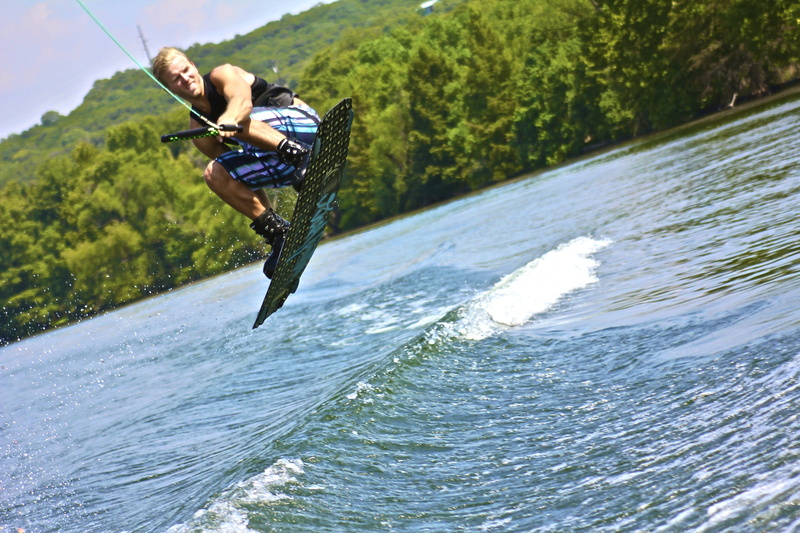 jump, outside, wake boarding, full length, wakeboard, mid-air, adventure, young adult, speed, wakeboarding, 5K, enjoyment, nature, sport, lake, wave, man