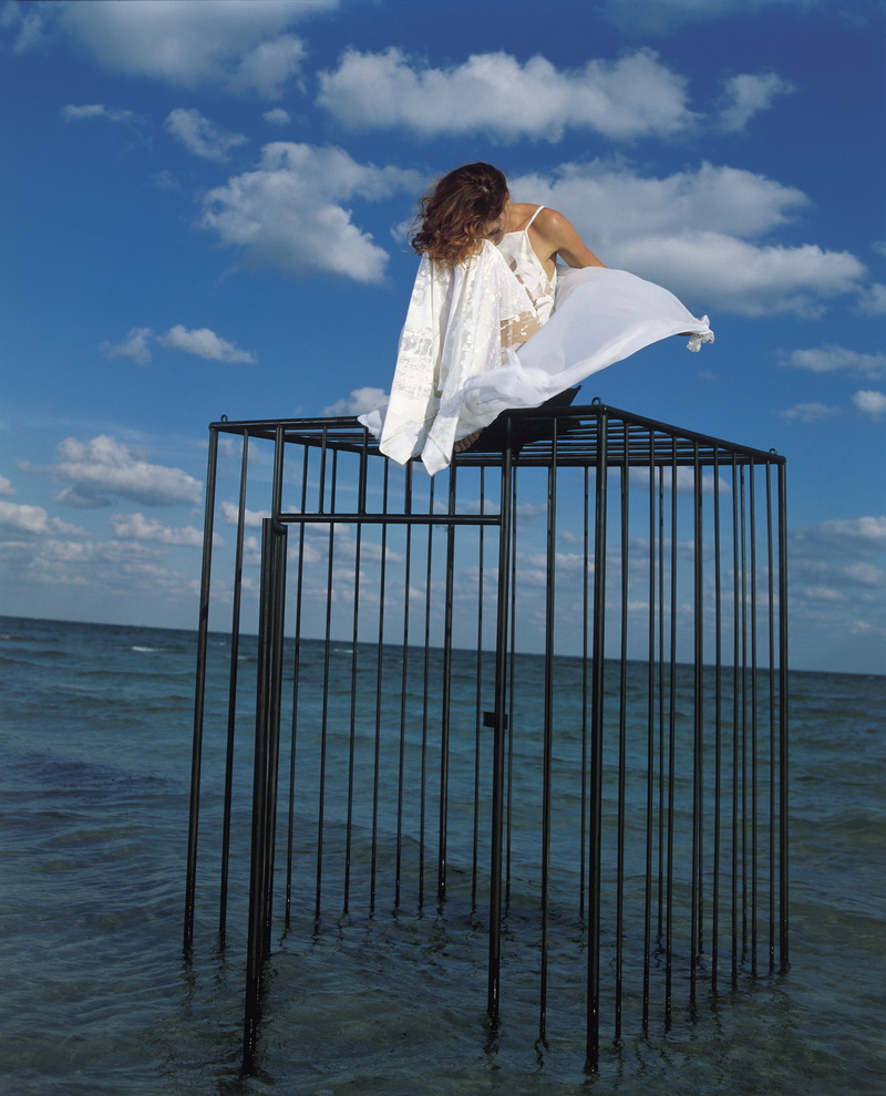 redhead, innamoramento, cages, Mylène Farmer, singer, sky, French, 2K, sitting