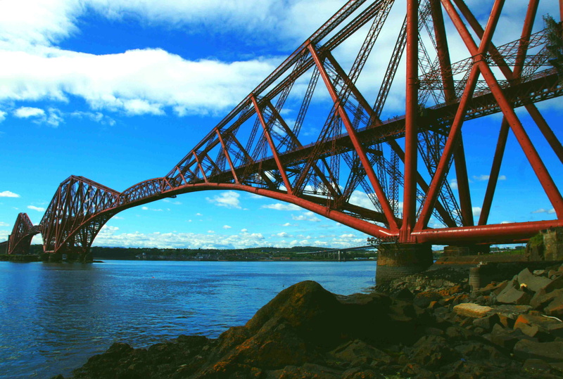 famous, architecture, victorian, cloud - sky, travel, red, outdoors, crossing, landmark, river, structure, engineering, 4K, metal, rail, nature, water