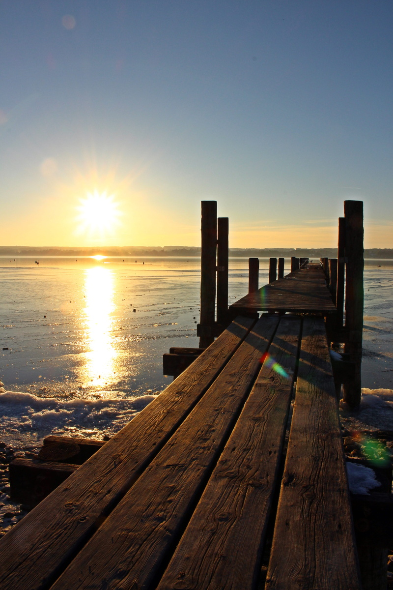 idyllic, horizon over water, tranquility, 5K, water, sea, wood - material, tranquil scene, Dusk, land, wood paneling, Web, Sun, wood, sunlight, beauty in nature