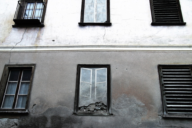 kamienica, house, appearance, the tradition of, texture, town hall tower, the old town, cottage, window sill, built structure, okiennica, full frame, the walls of the