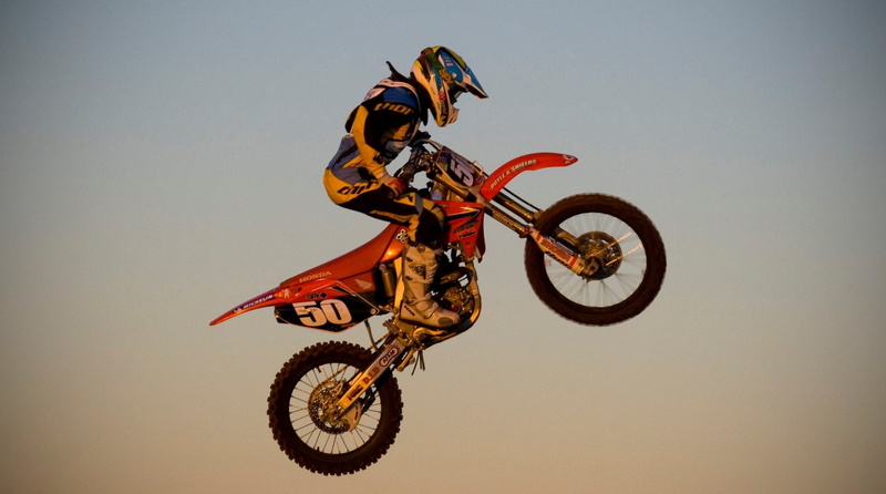 speed, stunt person, danger, motocross, photo, crash helmet, helmet, motorcycle, sports race, motion, full length, 1080P, jumping, rider, motorbike, motorsport