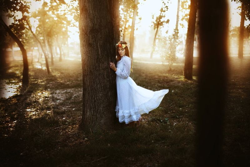standing, tree trunk, freedom, adult, tree, land, trunk, forest, Ronny Garcia, young women, women, nature, plant, leisure activity, lifestyles, beautiful woman
