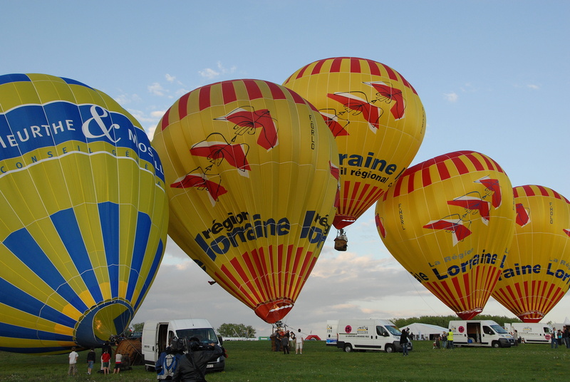 incidental people, flight, traveling carnival, transportation, global air balloon, regional council, take off, contest, demonstration, several, balloons