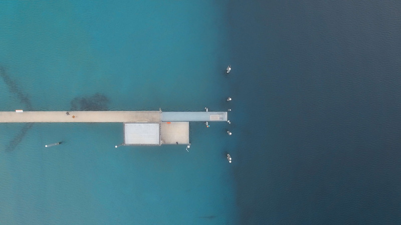 pool, drone, topview, turquoise colored, day, bridge, 4K, beautiful, coast, tranquil scene, no people, railing, waterfront, high angle view, luxury, wall - building feature