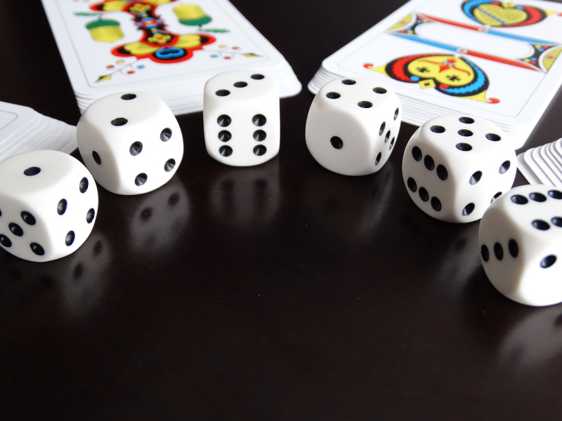 leisure activity, place, arts culture and entertainment, Cube, cube shape, win, spotted, focus on foreground, lose, no people, gambling, table, relaxation