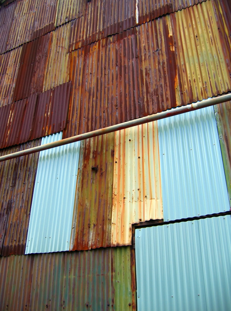 outdoors, square, pitch, manufacture, rust, low angle view, industry, rusty, dilapidated, 1080P, full frame, rectangle, iron, pole, paint, overlay, peel