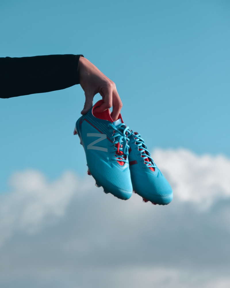 5K, cleats, soccer, leisure activities, human hand, leisure activity, visaro, human limb, new, netherlands, body part, low section, blue, real people