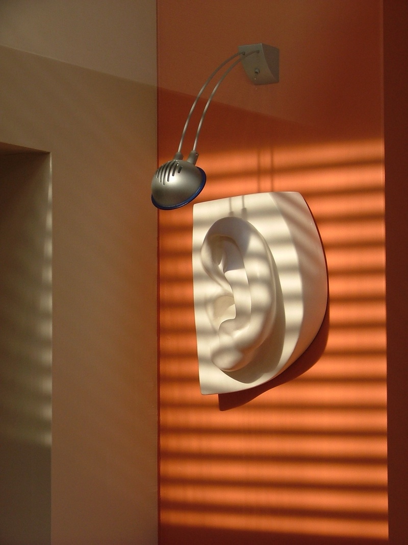 blinds, listen, metal, wall - building feature, light bulb, hear, man, 1080P, door, focus on foreground, entertainment, plaster, listening, pattern, headphones