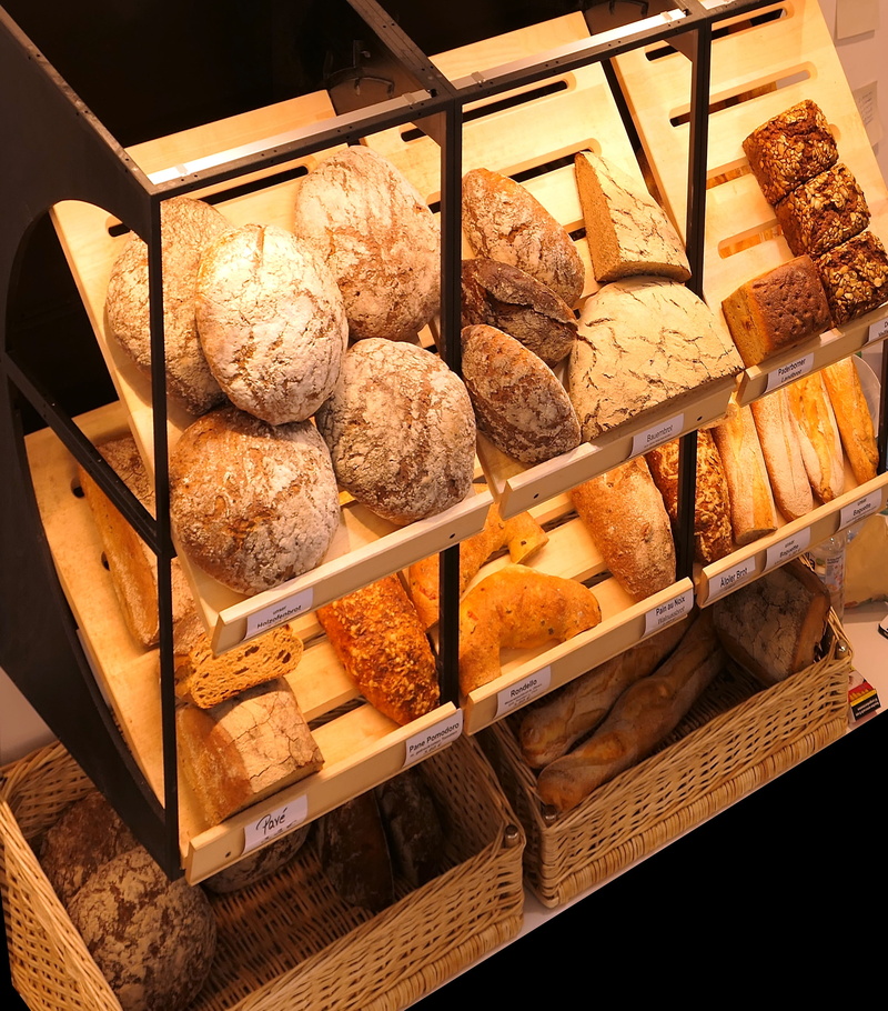 delicious, sale, ready-to-eat, indulgence, eat, retail display, bread, flour, 2K, store, baked, high angle view, no people, baked goods, baker, sweet food