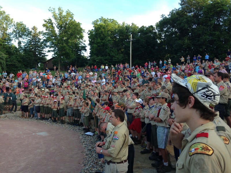 tree, togetherness, camp geiger, street, men, clothing, festival, celebration, real people, day, outdoors, assembly, leisure activity, 2K, scouts, nature