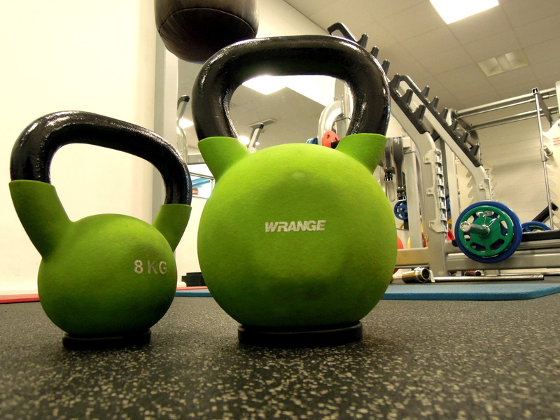 training, transportation, lifestyles, fitness, no people, green color, healthy lifestyle, kettlebell, 2K, in the gym, sports training, wrange, sport, weight training
