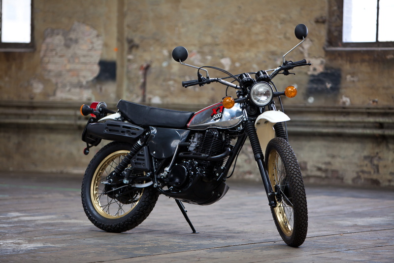 5K, street, mode of transportation, full length, city, land vehicle, parking, outdoors, xt 500, motorcycle, side view, building exterior, built structure