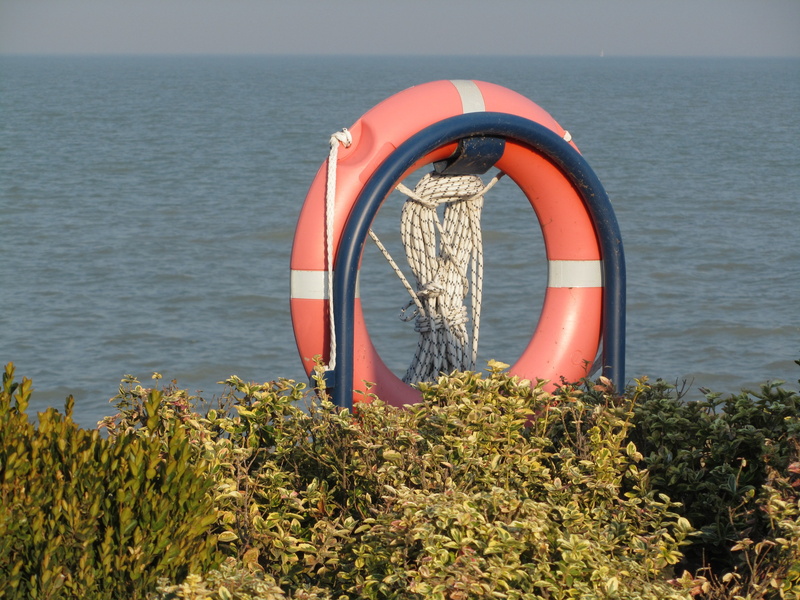 sea, life belt, water, geometric shape, mentőov, no people, sky, safety, horizon over water, outdoors, scenics - nature, security, sos, lake balaton, beauty in nature
