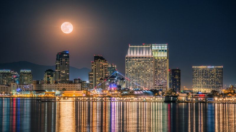 the Harbor of San Diego, 4K, port, water, skyscrapers, San Diego Bay, building, the moon, California, CA, San Diego, glare, the carrier, night city, ship