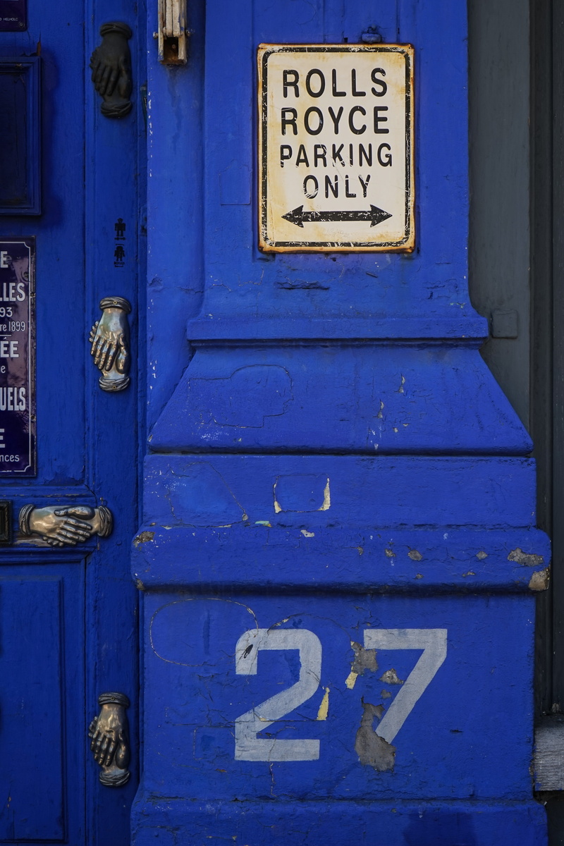cobalt blue, break up, information, shield, message, security, 27, door, script, entrance, architecture, information sign, outdoors, western script, protection