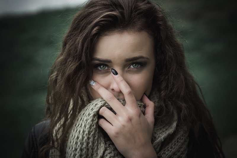 portrait, leather jackets, 1080P, scarf, green eyes, brunette, model, wavy hair, women, looking at viewer