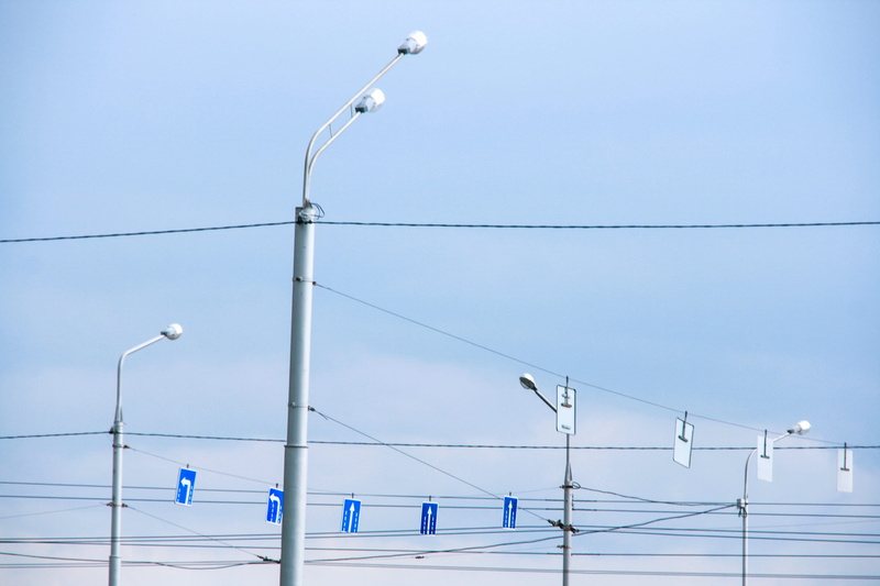 power supply, low angle view, wire, power line, metal, architecture, copy space, voltage, high-tension, electricity, tension, girder, day, connection, technology