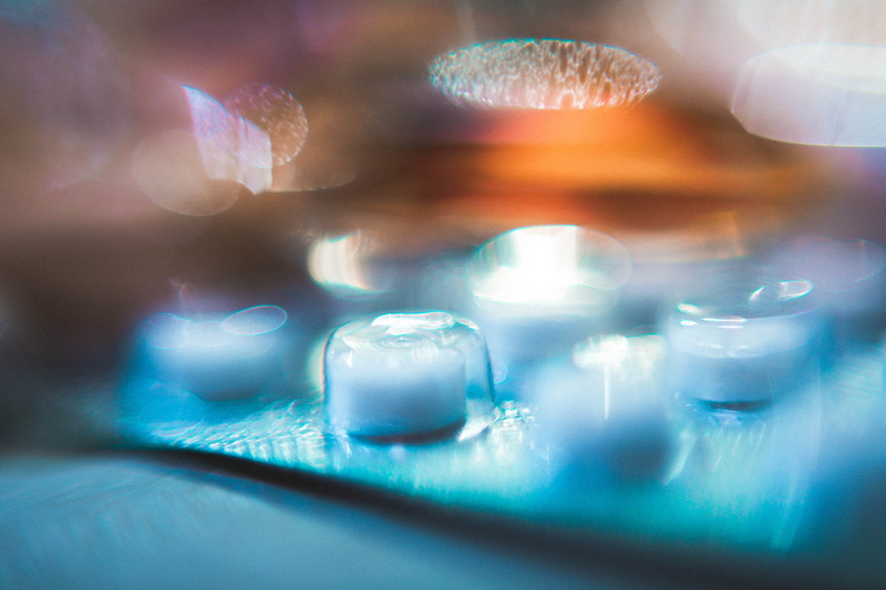 technology, biology, medicine, food and drink, glass - material, motion, indoors, no people, 5K, close-up, glasses, biochemistry, healthcare and medicine