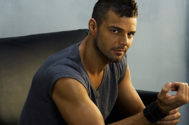 sports Training, sports Clothing, confidence, sitting, neck, male Beauty, smiling, shirt, looking At Camera, indoors, muscular Build, one Young Man Only