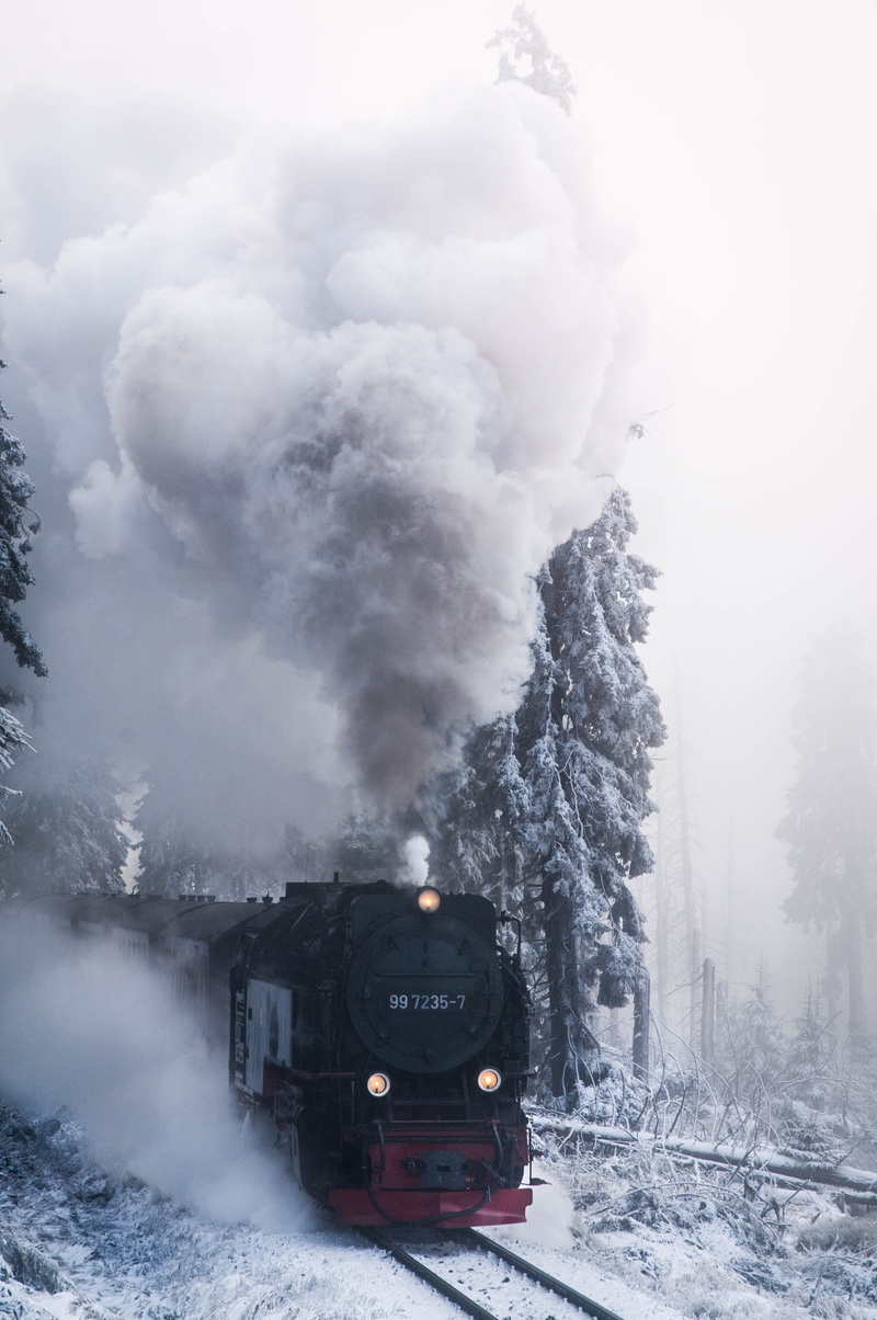 outdoors, wernigerode, cold, germany, pollution, 4K, track, cold temperature, land, smoke - physical structure, outdoor, motion, no people, brocken, tracks
