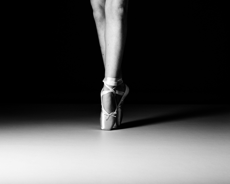 dance, low section, adult, one person, human body part, human leg, human limb, dancing, women, dancer, beautiful woman, female, studio shot, girl, en pointe
