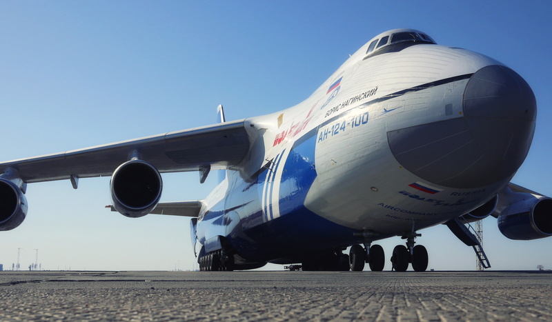OKB. O. K. Antonov, EN 124 100M, EN 124, An-124 Ruslan, 400, Victor Tolmachev, An-124-100M, Engines, Huge, An-124 "Ruslan», Transport aircraft, O. K. Antonov
