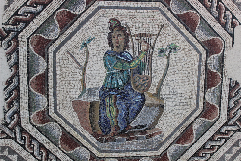 5K, place of worship, male likeness, mural, built structure, orpheus, female likeness, no people, architecture, close-up, archaeology, antique, vestige