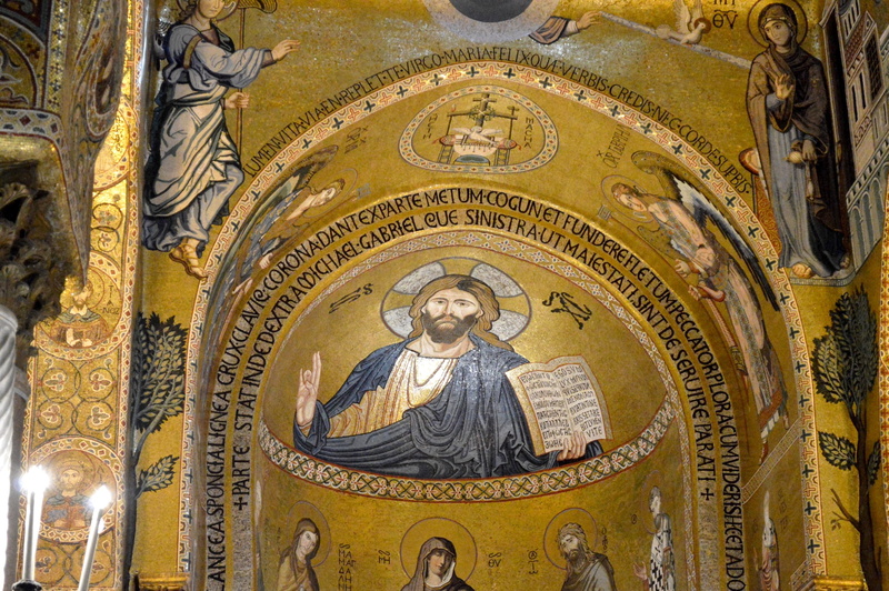 dome, belief, building, the past, low angle view, indoors, built structure, place of worship, spirituality, church, representation, female likeness, 2K