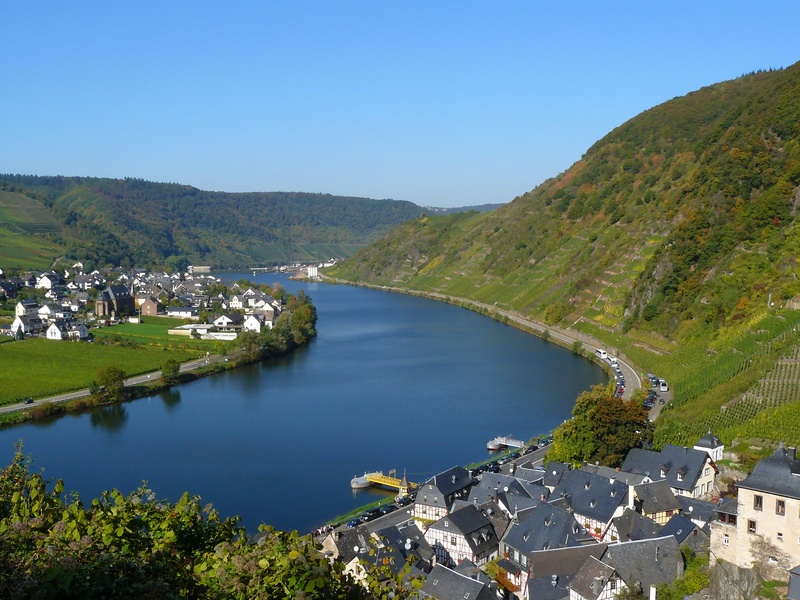 nature, river loop, river, place, rhineland palatinate, daytime, mountain, schieferdaecher, near, outdoors, beilstein, sky, 2K, townscape, high angle view