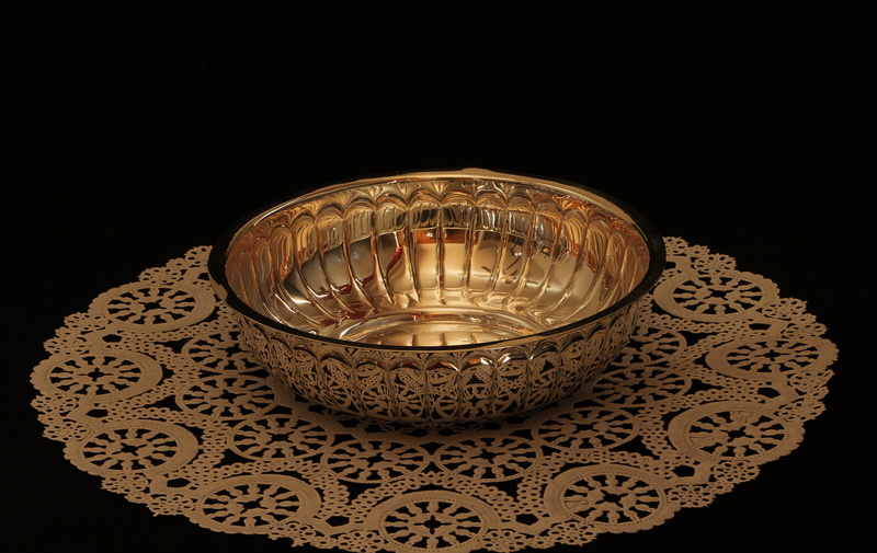 glass, gold colored, drink, antique, food and drink, black background, 4K, doily, still life, close-up, high angle view, elegance, electric lamp, table