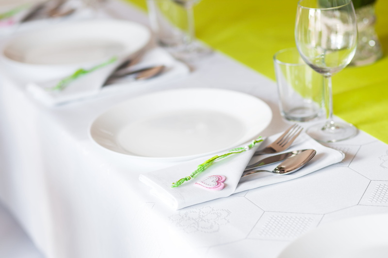 wedding, empty plate, food and drink, 4K, white color, drinking glass, table, focus, glass, kitchen utensil, no people, close-up, event, plate, communion