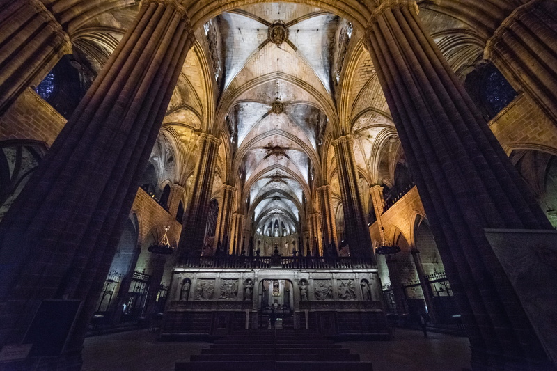 art, indoors, cathedral, ultra wide angle, belief, low angle view, history, no people, super wide angle, building, spain, architecture, 5K, chapel, crypt