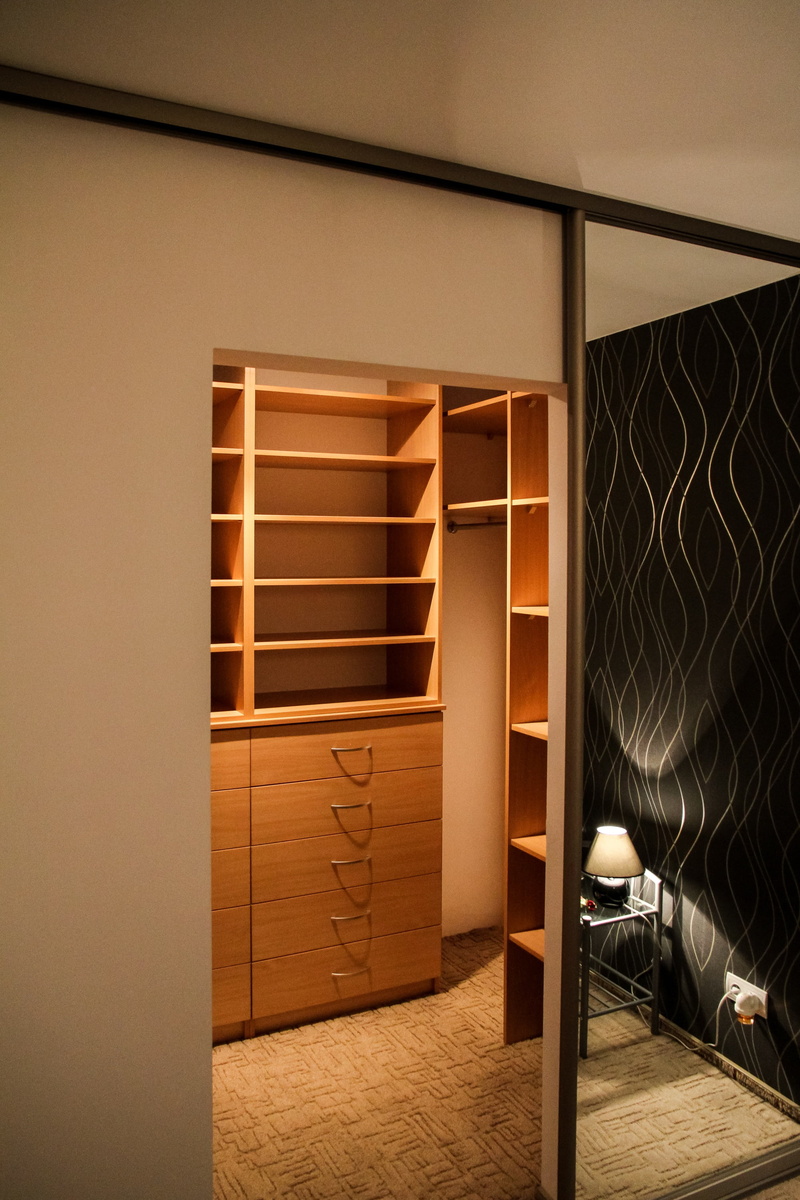 cabinet, wall - building feature, house, absence, interior design, domestic room, home interior, no people, comfortable apartment, pattern, wardrobe, relaxation