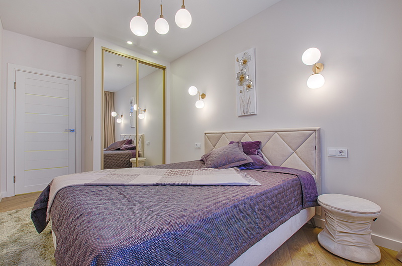 4K, domestic room, wealth, hotel, side table, bed, interior, color, rug, furniture, lighting equipment, home interior, modern, cushion, blanket, ceiling