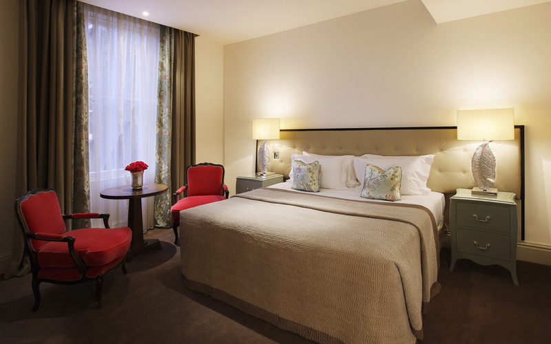 beige, bedding, mattress, residential District, wealth, apartment, indoors, hotel Room, architecture, relaxation, window, flooring, decoration, absence
