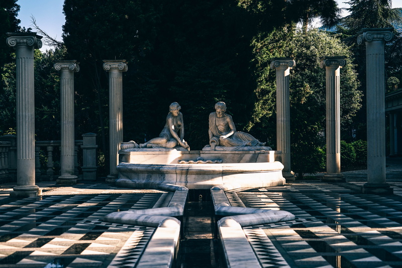 greek, artistic, decoration, ancient, classic, expression, monument, 5K, female, arts, fountain, craftsmanship, black, architecture, carving, marble, black-and-white