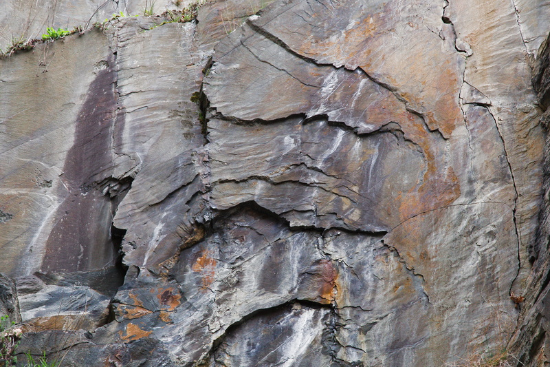 backgrounds, old, natural pattern, land, rau, structure, eroded, gap, drilled down, close up, cracked, full frame, rough, rock, weathered, plant, natural stone