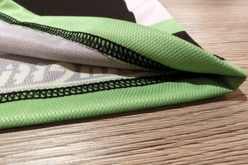 quick-drying, mesh fabric, table, simplicity, pattern, still life, man made object, hygiene, 4K, polyester, no people, indoors, green color, man made