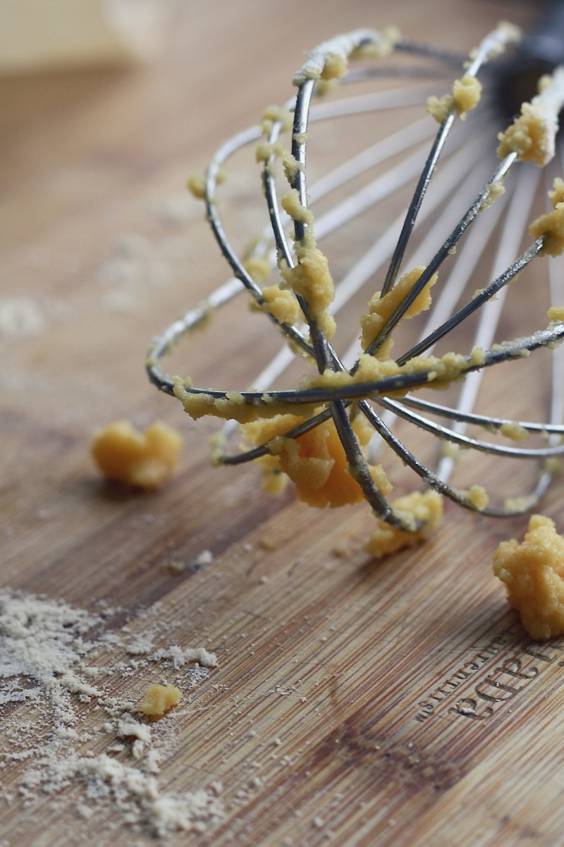 cake, food, day, selective focus, food and drink, focus on foreground, equipment, baking, healthy eating, dough, Whisk, 2K, freshness, plant, indoors
