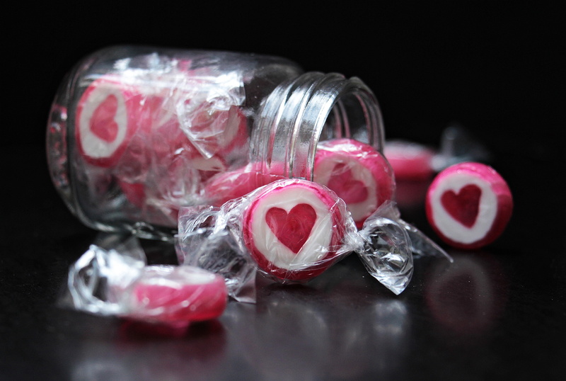 wealth, photo, heart, luxury, day, selective focus, calories, delicious, relationship, color, slide, table, colorful, close-up, map, valentines day, jewelry