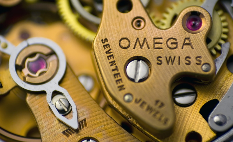brown, clockworks, omega, industry, ball Bearing, machinery, 1080P, engineering, full frame, wood - material, circle, focus on foreground, still life